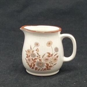 1097s Gardenia Creamer Retro Flowers Blue Brown Floral Cream 3.25" tall